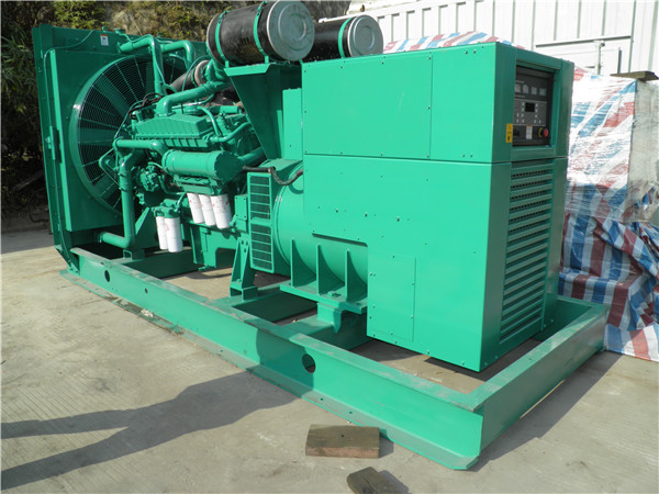 万安出租发电机-进口柴油发电机组与国产柴油发电机组的区别