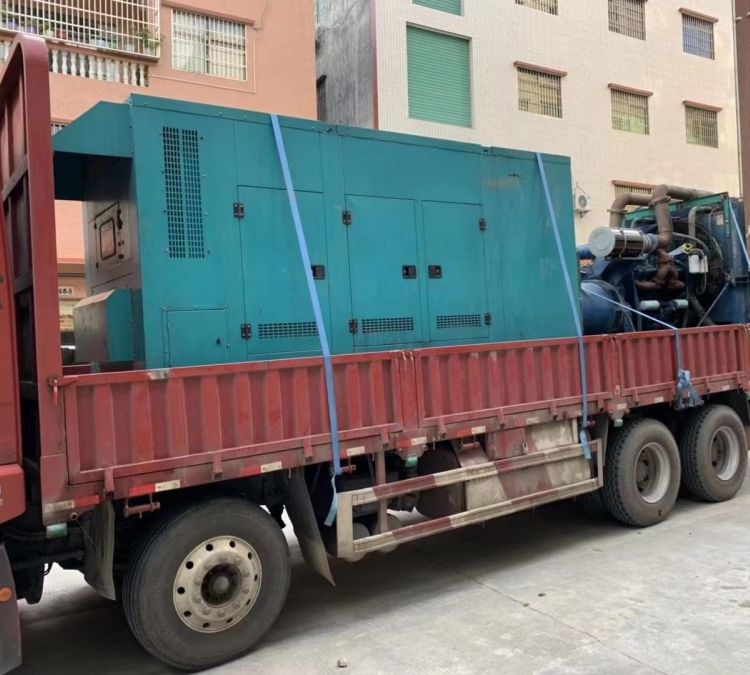 万安如何在不同负载率下确保 400KW 柴油发电机组的正常运行？