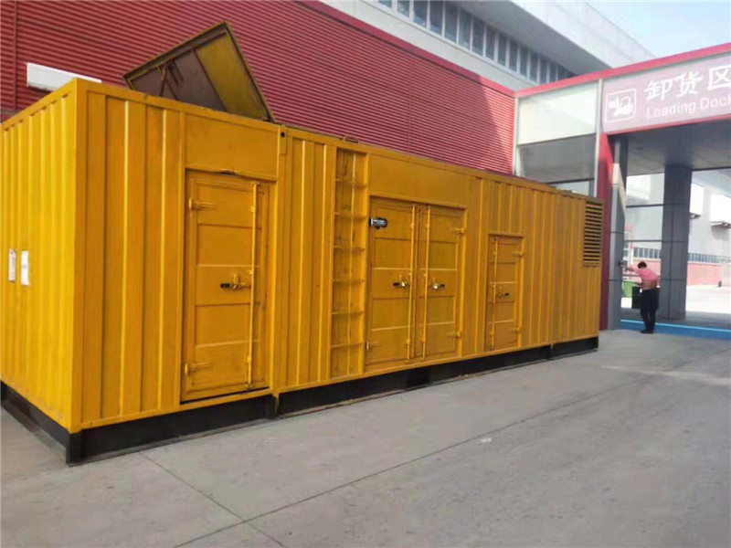万安国内外发电机组租赁合同在明确设备维护责任方面有哪些不同做法？